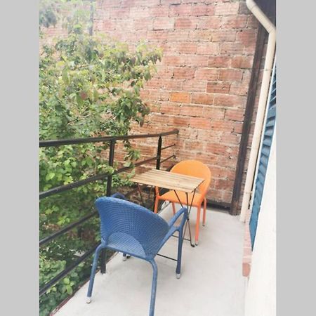 Joli appartement à 2 pas de Paris Bagnolet Exterior foto